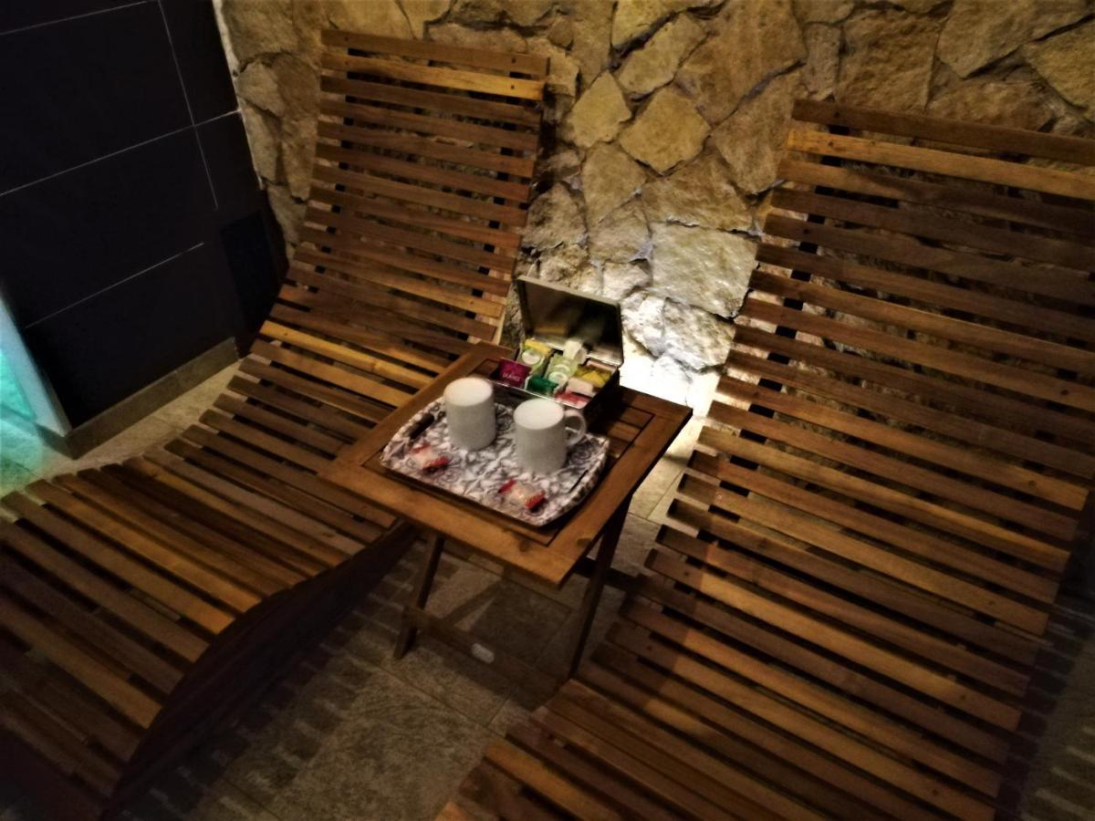 Spa Room Sicilia - Intera Casa Con Spa Privata Jacuzzi Sauna Bagno Di Vapore Ad Uso Illimitato Rosolini Εξωτερικό φωτογραφία