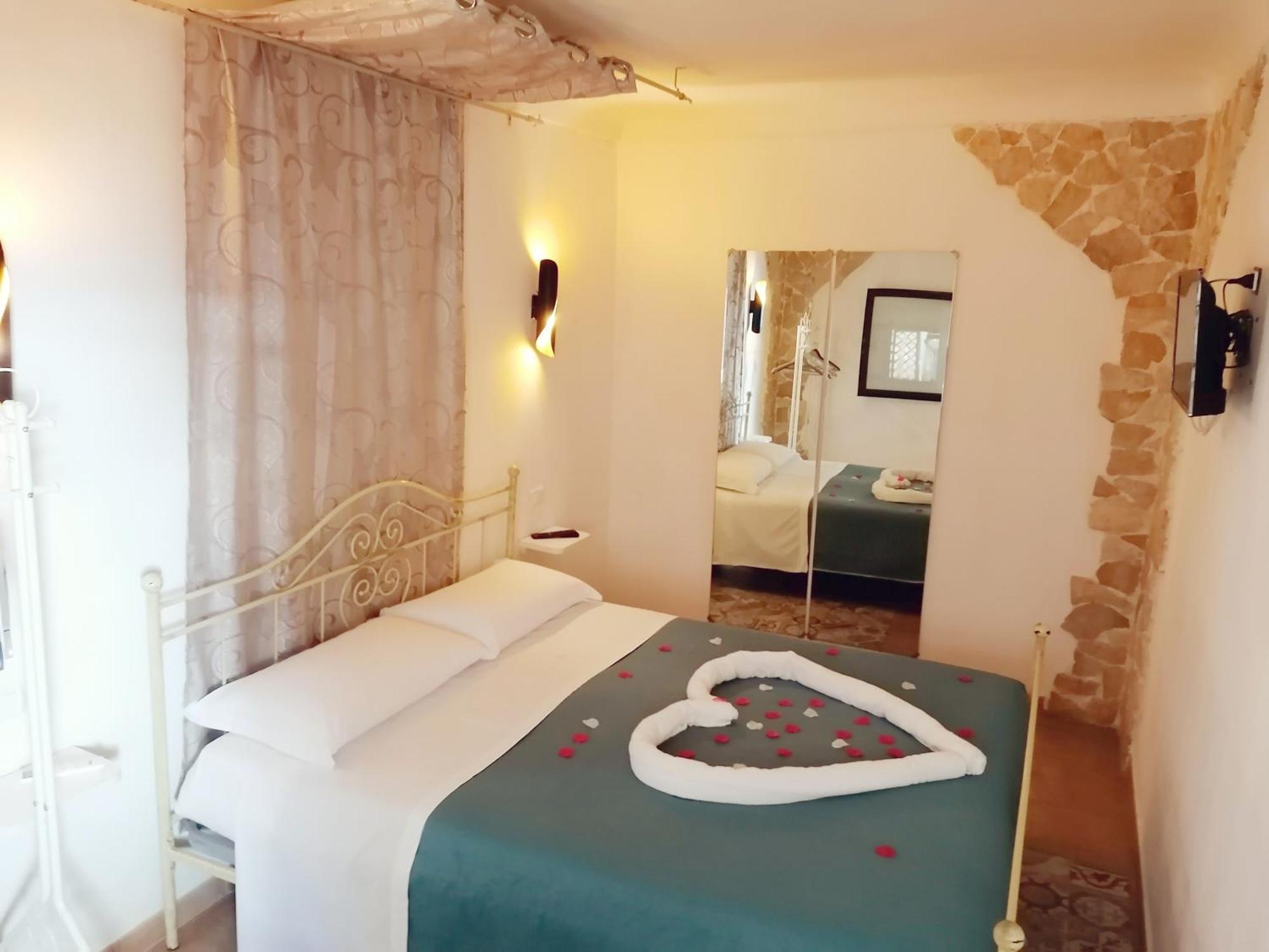 Spa Room Sicilia - Intera Casa Con Spa Privata Jacuzzi Sauna Bagno Di Vapore Ad Uso Illimitato Rosolini Εξωτερικό φωτογραφία