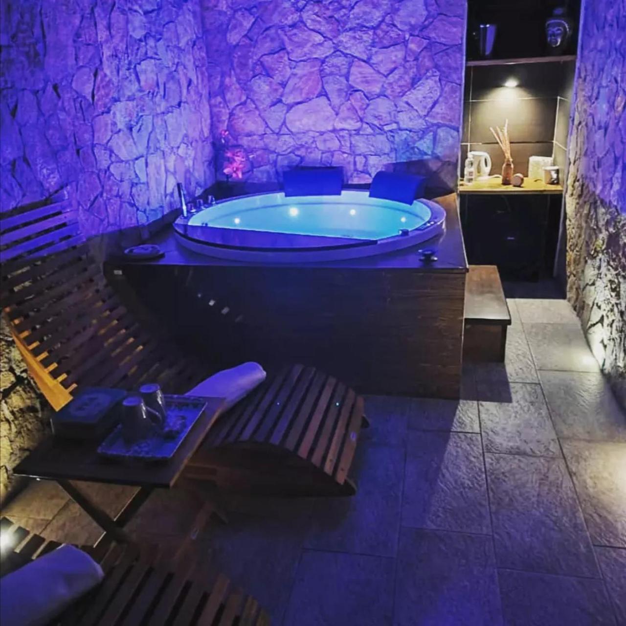 Spa Room Sicilia - Intera Casa Con Spa Privata Jacuzzi Sauna Bagno Di Vapore Ad Uso Illimitato Rosolini Εξωτερικό φωτογραφία